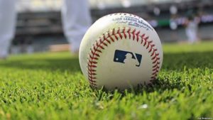 Pelota de béisbol. Suspendido el juego Dodgers-Gigantes.